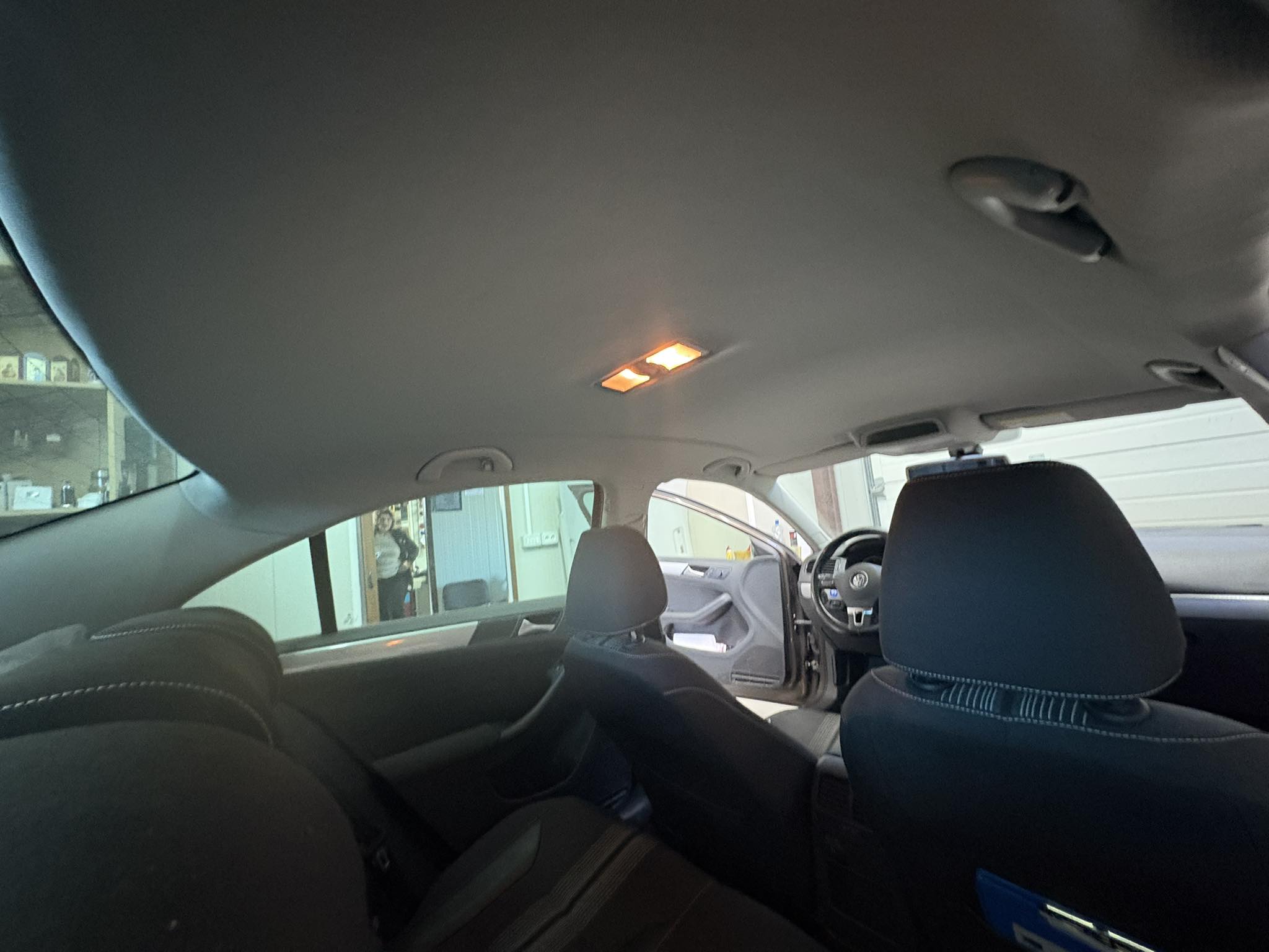 Retapitare plafon VW Jetta